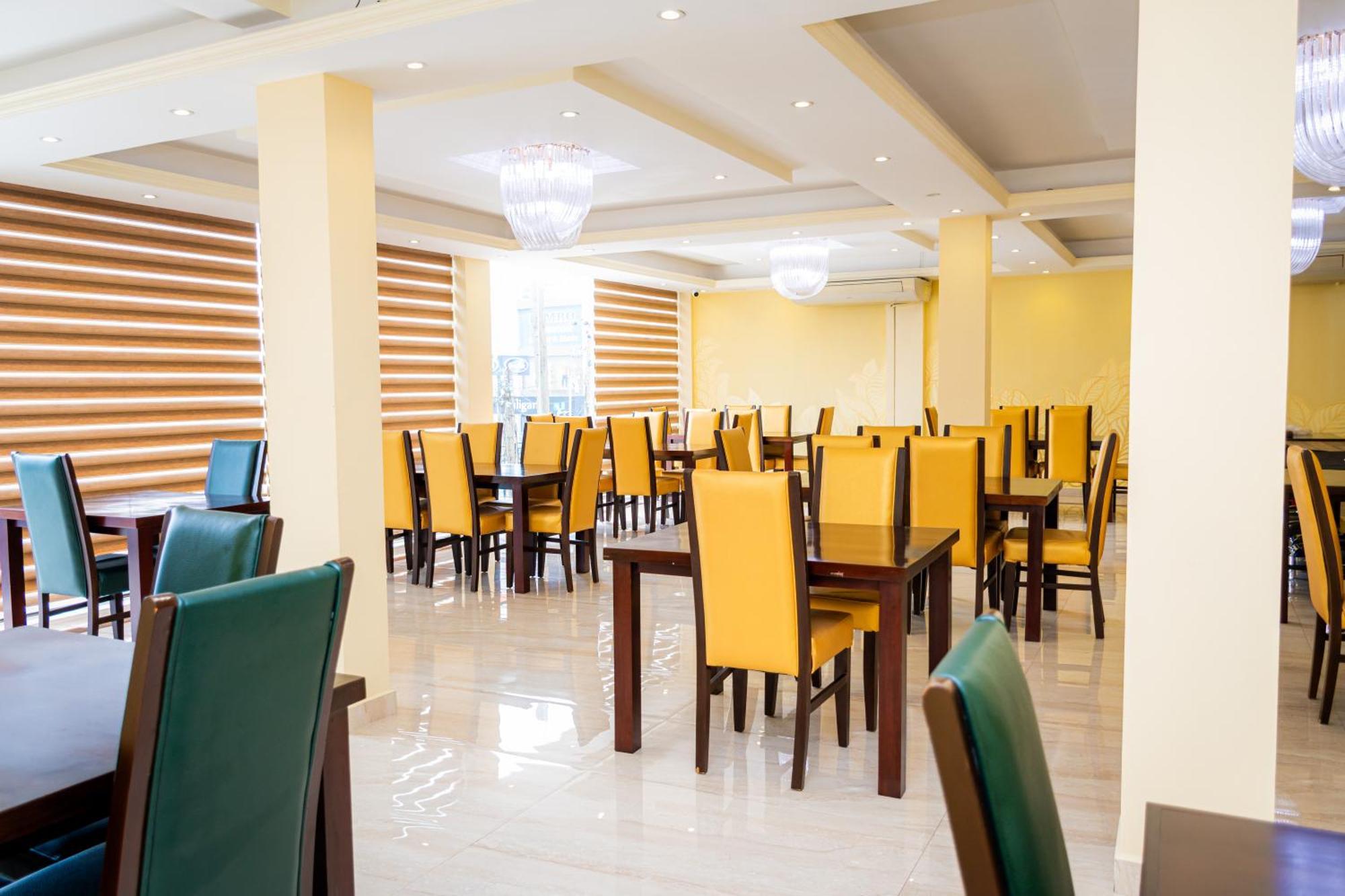 Viveka Hotel Colombo Kalubowila West Exterior photo